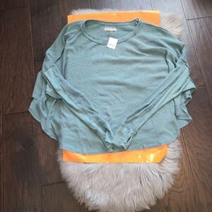 Nwt! Free People microphone drop thermal in silver pine